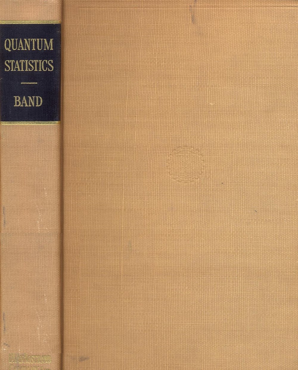 An introduction to quantum statistics.